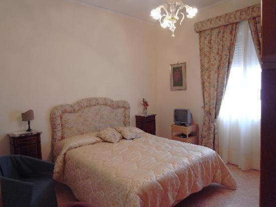 Casa Rachele Panzió Piano di Sorrento Szoba fotó